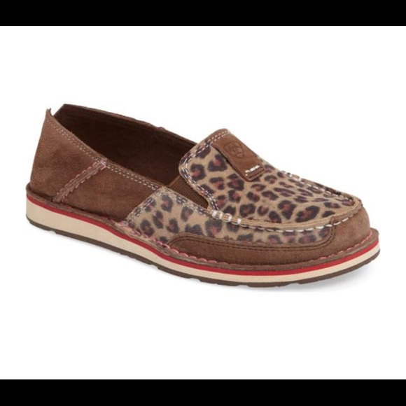 ariat cheetah cruiser
